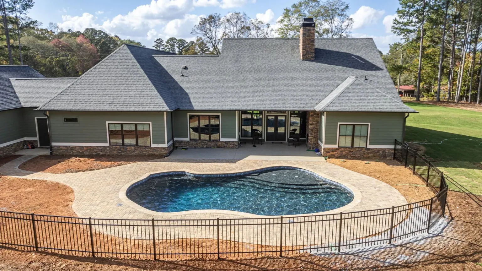Swimming pool built by Bulldog Pool Builders