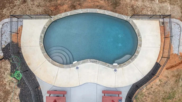 Swimming pool built by Bulldog Pool Builders