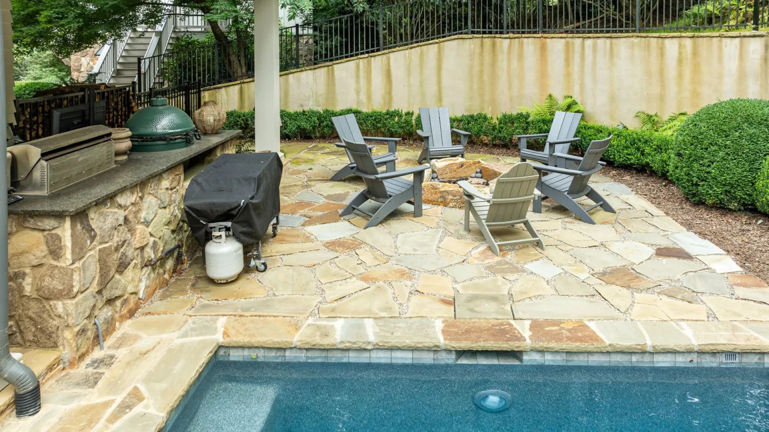Outdoor Kitchens by Bulldog Pool Builders
